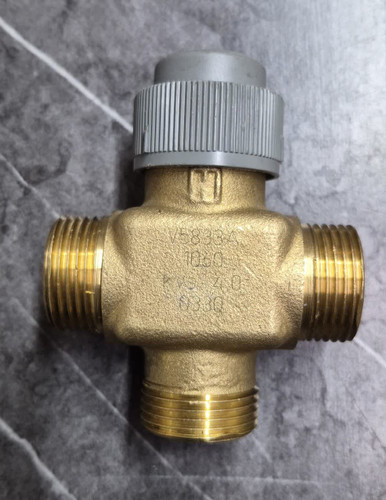 شیر موتوری هانیول سه راهه فن کویلی "3/4